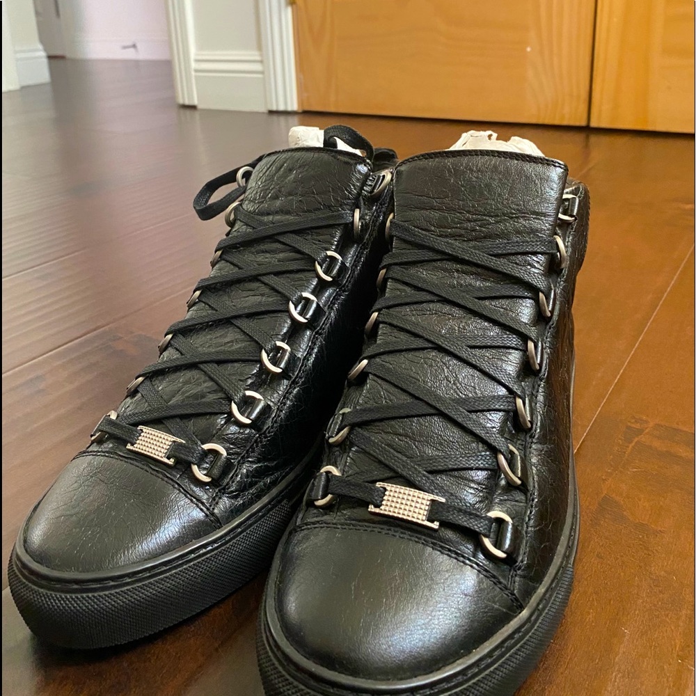 Balenciaga Arena High Top Sneaker Auth Without Box